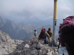 Sep 15 22:07:18 2000