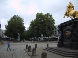 Sep 17 16:58:40 2000