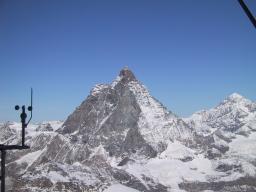 Sep 23 17:05:46 2000