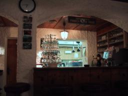 Sep 24 01:44:40 2000