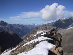 Sep 24 23:32:20 2000