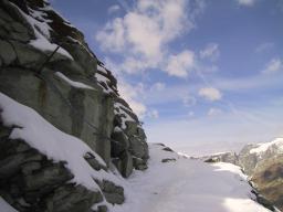 Sep 25 19:22:38 2000