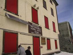 Sep 25 19:52:48 2000