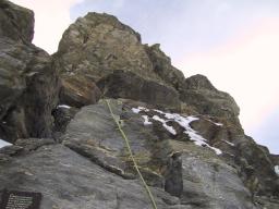 Sep 25 20:17:28 2000