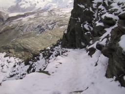 Sep 25 21:04:10 2000