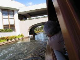 Nov 28 06:25:56 1999