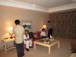 Nov 28 14:15:48 1999